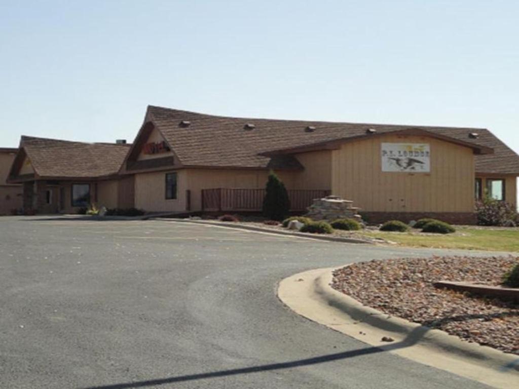 Days Inn By Wyndham West Branch Iowa City Area Exterior photo